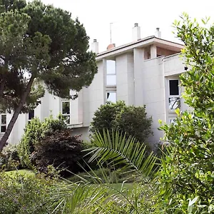 https://motel-punt-14.topbarcelonahotels.com
